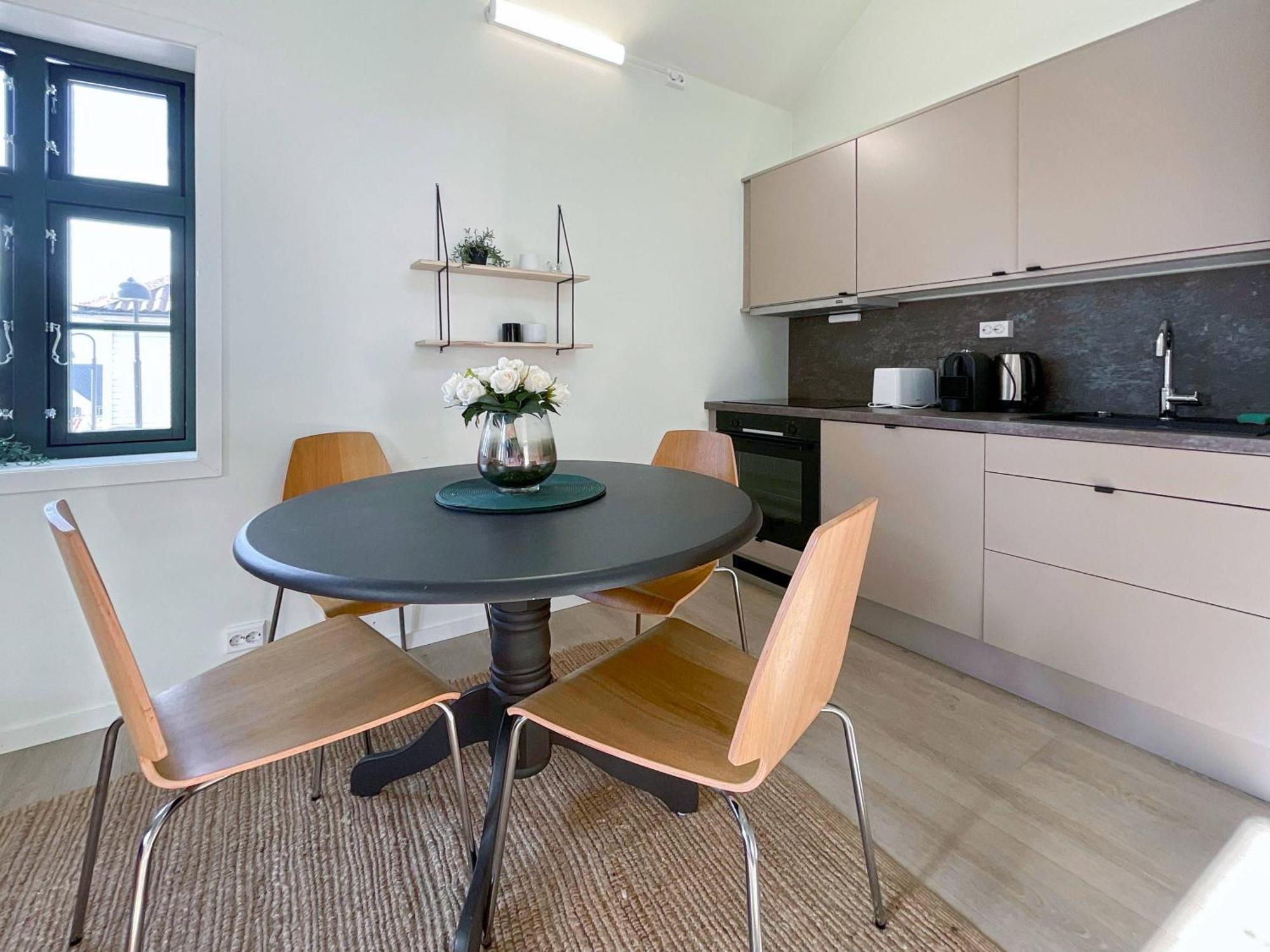 Apartment Vibrant On Bustling Street, Above A Restaurant Perfect For Tourists, *