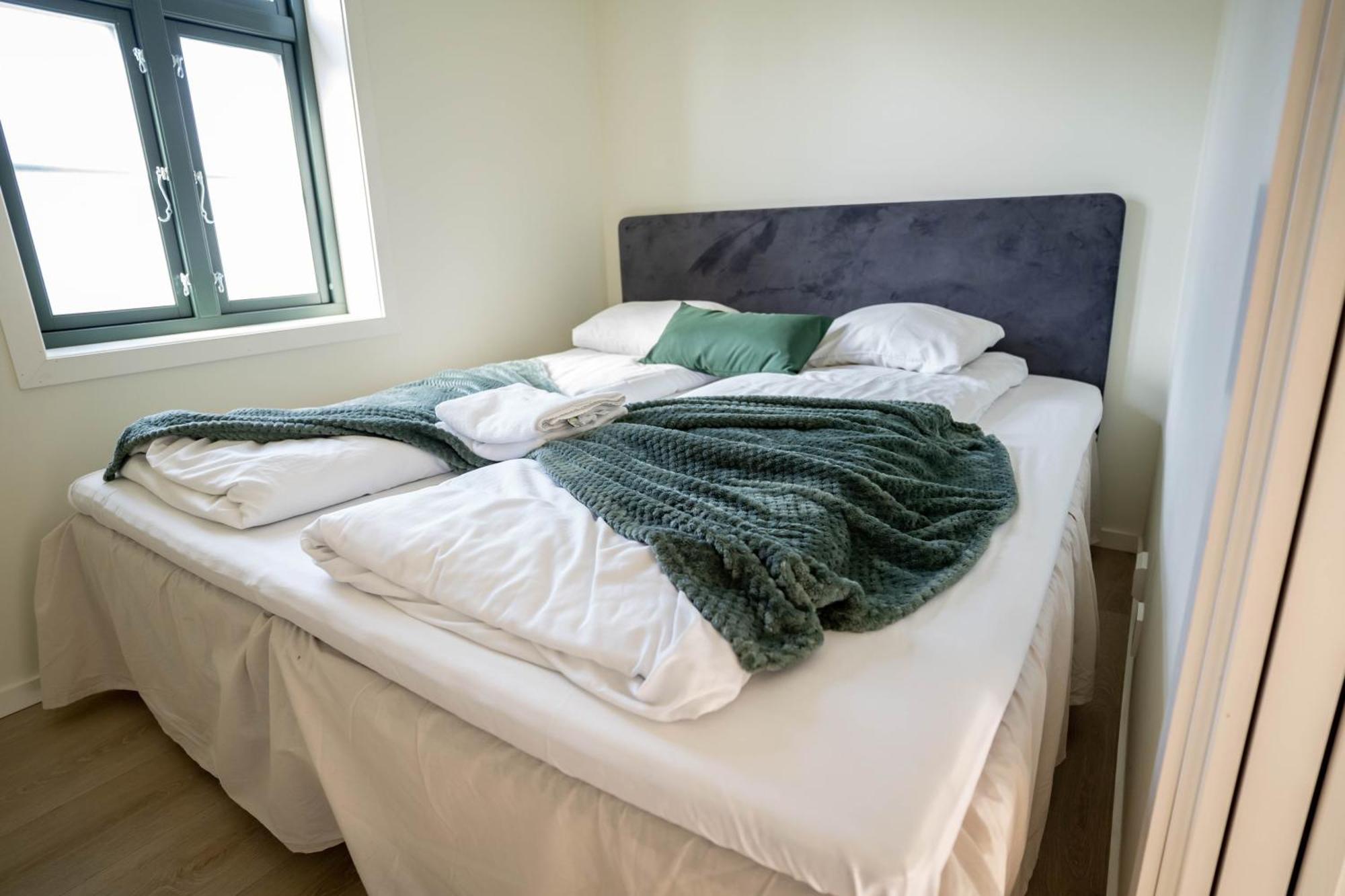 Apartment Vibrant On Bustling Street, Above A Restaurant Perfect For Tourists, *